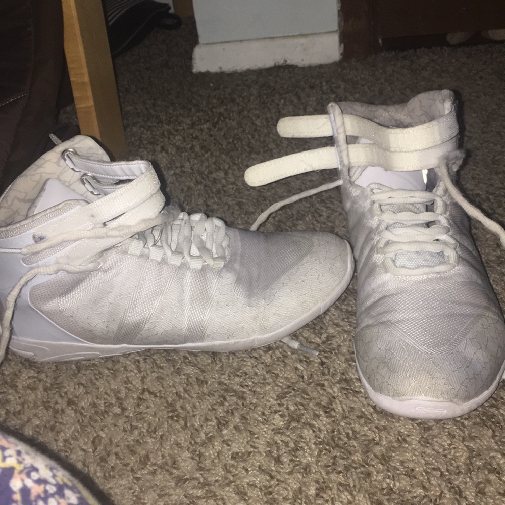Titan Hightops (cheer)